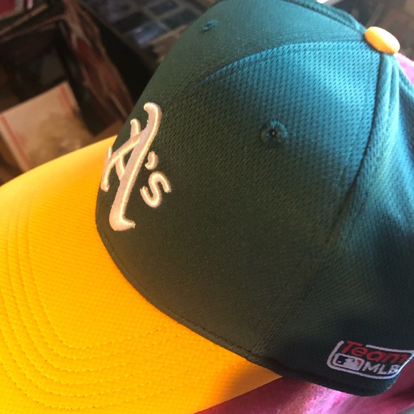 Oakland A’s hat - Picture 4 of 6